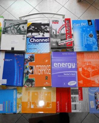 Stock libri di inglese scolastici