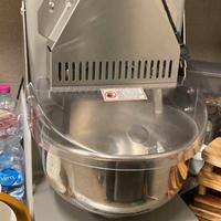 Impastatrice tuffante  La Felsinea usata esposizio