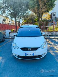 Ford Galaxy 7 posti più l' autista 8 