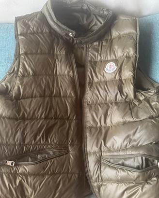 Smanicato  Moncler