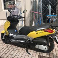 Yamaha X-Max 250 - Solo 17.000