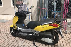 Yamaha X-Max 250 - Solo 17.000