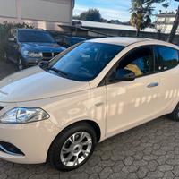Lancia Ypsilon 1.2 69 CV 5 porte GPL Ecochic Gold*