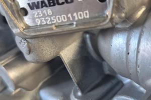 Valvole nuove camion mercedes