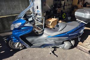 burgman 400 con 46.000 km per pezzi 