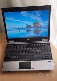 Laptop i7 HP  windows 10  da viaggio compact 
