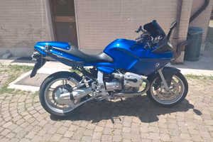 BMW R1100S