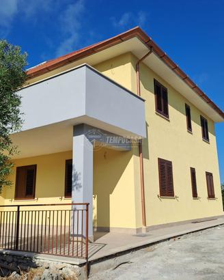 Villa Unifamiliare RISTRUTTURATA con ampio Terreno