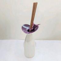 Elegante profumatore d'ambiente in porcellana bian