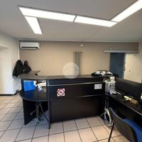 NEGOZIO A ZANICA