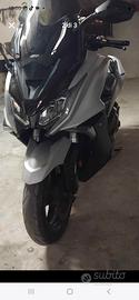Moto AK550
