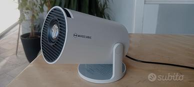 Proiettore MagCubic HY300 Pro con treppiede