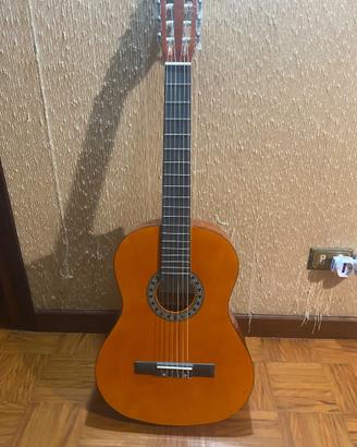 Chitarra classica per mancini