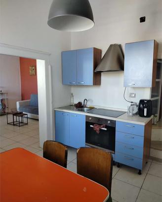 DUE VANI OLTRE ACCESSORI CON TERRAZZO
