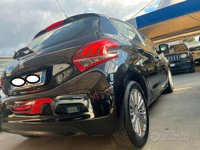 Peugeot 208 2017 photo 2