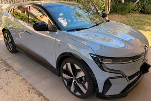 Renault Mégane etech 220cv AC22 ev60