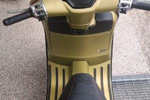 Vespa 125 GTS super sport
