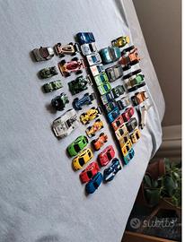 Lotto 45 modellini auto e veicoli – Hot Wheels etc