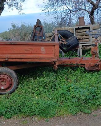 Trattore Valpana con rimorchio – per ricambi