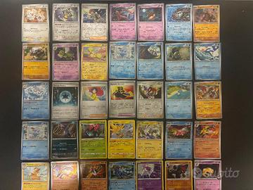 150 carte Pokemon Holo/Reverse – Buone condiz.