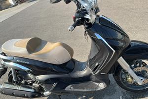 Beverly tourer 400 2009