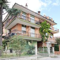 2 LOCALI A FERMO