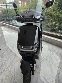 moto elettrica robot -s 125 km 1000