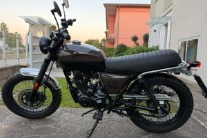 Brixton Cromwell 125cc Charlie Brown