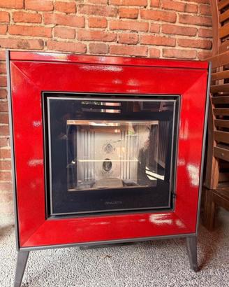 Stufa a pellet Piazzetta LINE 9 kW – Maiolica Ross