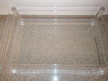 tavolino in plexiglass 