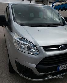Ford transit  9 posti