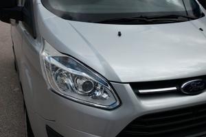 Ford transit  9 posti