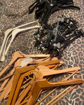 Grucce legno e plastica