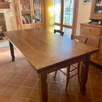 Tavolo in legno di noce massello nuovo