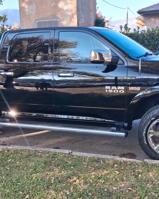 Dodge RAM 5.7 Hemi Laramie CrewCab GPL - NO BOLLO