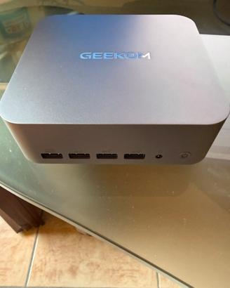 Mini PC GEEKOM GT1 Mega