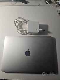 Macbook Pro 13" 16 Gb intel Touchbar i5 2017  250
