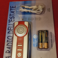 Radio fm con cuffie e pile incluse