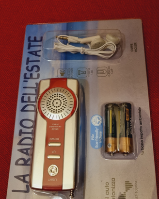 Radio fm con cuffie e pile incluse