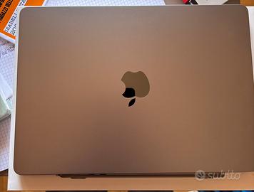 Apple McBookAir 13.6 M2 RAM 8GB SSD 256GB