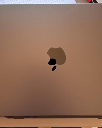 Apple McBookAir 13.6 M2 RAM 8GB SSD 256GB
