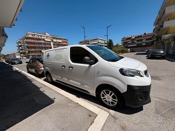 Peugeot Expert 2000cc 180CV