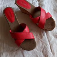 Sandalo donna rosso n. 42.
