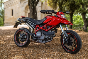 Ducati hypermotard 796