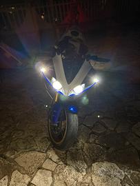 Yamaha r1 big bang