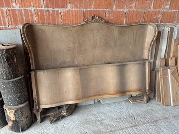 Letto antico in legno