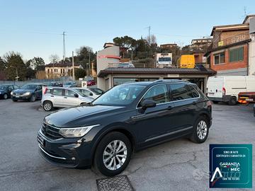 Volkswagen Tiguan 2.0 TDI SCR DSG Sport BlueMotion