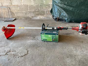 Decespugliatore a motore