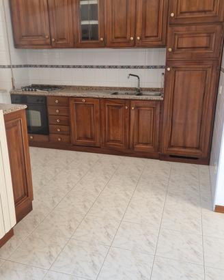 cucina completa in legno 