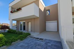 Villetta a schiera di 153 m² con più di 5 locali e